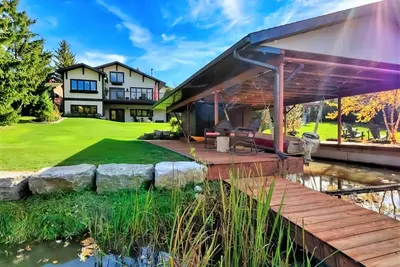 Image de Luxurious Waterfront Villa & Cottage House, Niagara Falls, Ontario