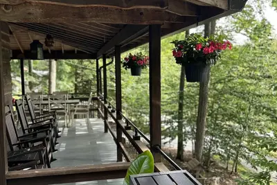 Image de Lake View, Covered Porch, Pet Friendly with Fee & Golf Cart