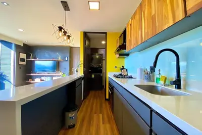 Image de A real Paisa apartment!