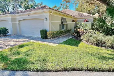 Image de Beautifully updated 3bed/2bath Villa with a 2 car garage in The Meadows!