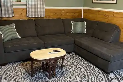 Image de Mt. Hideaway 2 bedroom, Lg. parking, . straight across from Buffalo Mt. Trail 14