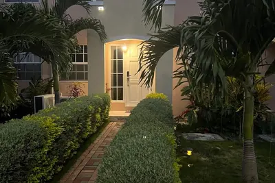 Image de Comfort of it all. . 15 minutes from the heart of Ocho Rios