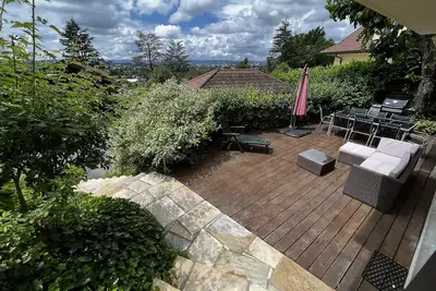 Image de Appartement 45m² - Quartier calme - 5 min à pied du lac - Grande terrasse