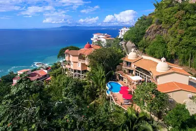 Image de Beautiful Villa, Amazing Views in Upper Conchas Chinas, 6-9 Bedrooms