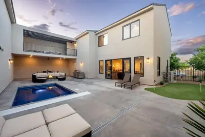 Image de The Sanctuary where we have the space to relax & enjoy! Private pool, Outdoor space