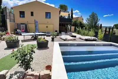 Image de villa au cœur du Luberon dans le Vaucluse <br>idéal pour les familles