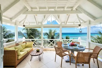 Image de Camelot - 5 Bedroom on the Beach! At the end of the South Coast Boardwalk.