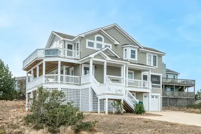 D2115 Shorehaven Too. Ocean Views, Rec Room; Convenient Beach Access!