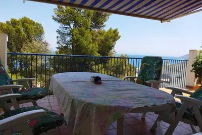 Image de Appartement vue mer piscine a 10 minutes de la plage!