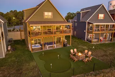 Image de Lakeview! Private putting! Hot tub!