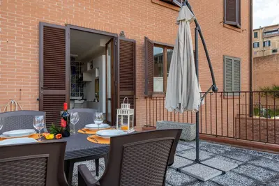 Image de Siena: appartamento panoramico con terrazza, wi-fi e aria condizionata