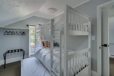 Image de Modern Clayton Village Apartment