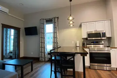 Image de Copperfield- Unit 2 - 1 Bedroom Luxury Suite - King