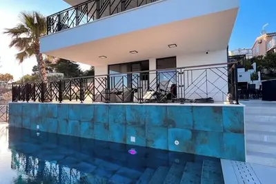 Image de Stunning 5* villa by the sea in a quiet, central prime location