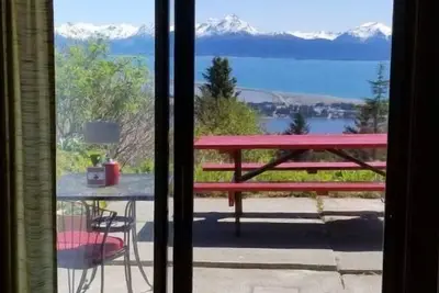 Image de Bayview Gardens Cabin, Lower Level, View & Sauna