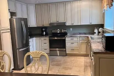 Image de No cleaning fees! 3 Bdrm condo, 2 miles from town
