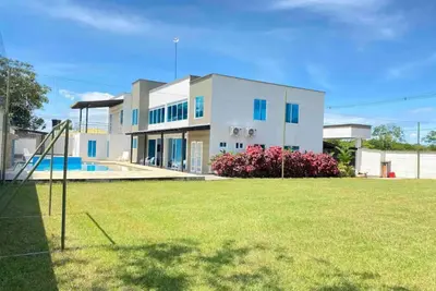 Image de Cottage in Restrepo-Meta with Private Pool
