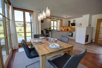 Image de Ferienhaus bis 4 Personen, 2 Schlafzimmer, Terrasse und Balkon, 90m²