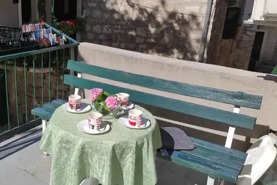 Image de Appartement d'une chambre avec la terrasse Omis (A-21053-a)