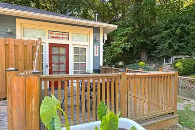 66 Center - The Studio