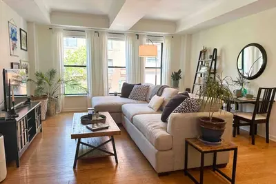 Image de Stylish 2-Bed Retreat in Downtown Armory Square