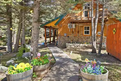 Image de \"Moe's Riverside Cottage\", Riverfront, Pet friendly, Wifi, sleeps 6