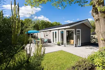 Image de ✓ Ferox at Parc de IJsselhoeve ✓ Holiday home for 4 persons ✓ Located in Nieuwerkerk aan den IJssel (Zuid-Holland) ✓ Holiday park next to the IJssel ✓ Book directly through the park