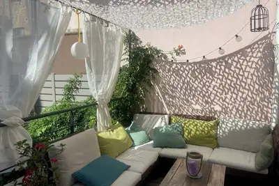 Image de Bel appartement pour 4 personnes avec grande terrasse calme au centre de sanary
