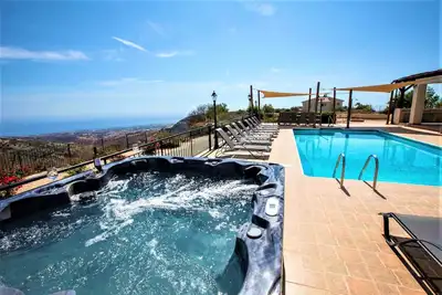 Image de 5 Bedroom En-suite Luxury Villa With Private Pool and hot tub