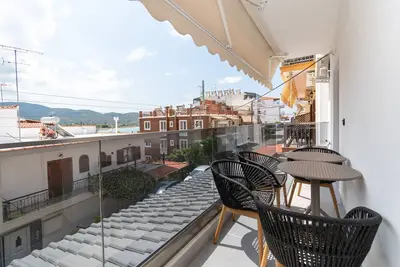 SithoniaRS Luxury 1st Floor Apartment With SeaView