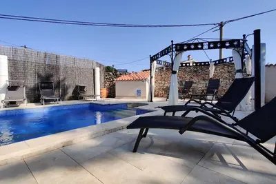 Image de Rustic vacation apartment with private pool