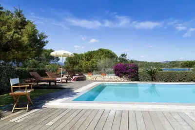 Villa à Capo Coda Cavallo avec 3 chambres à coucher, 6 couchages