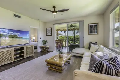 Image de Stunning Pili Mai! 3 bd/3ba, ocean views and close to golf, beaches, shopping