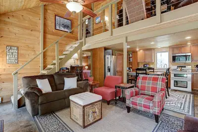 Image de Cluster 34 - Classic Cabin, A/C, Gas Fireplace