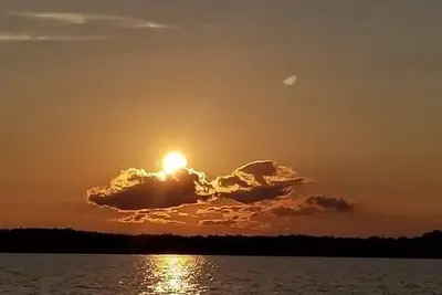 Image de The Loft, Beautiful Deck Views, Steps from the Lake, Nights Around the Fire Pit