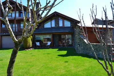 Image de Mitoyenne 3 ch. Golf Fontanals, Cheminée, Jardin, Vues et WiFi