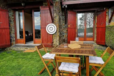 Image de Maison 3 ch. Piscine, Padel, Cheminée et Jardin Privé