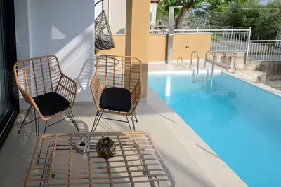 Image de Superior Luxury Maisonette Vrachos with Private Pool