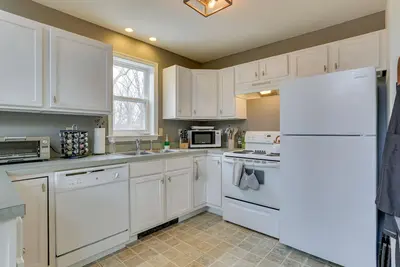 Image de Pet-Friendly Lackawaxen Home w\/ Gas Grill!