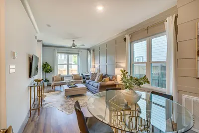 Image de Pet-Friendly Durham Home: 2 Mi to Downtown!