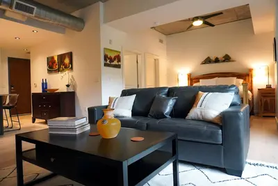 Image de Amazing Condo with Rooftop Pool & Movie Theatre!