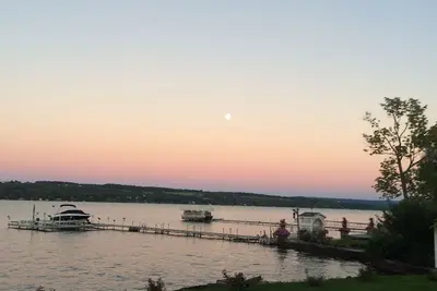 Image de Skaneateles Lakeside Luxury Home
