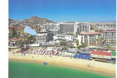 Image de Ocean front with Jacuzzi on the balcony. Full kitchen. Close to marina.