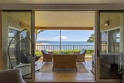 Image de Updated Oceanfront 3 bedroom condo, Ac, & beach