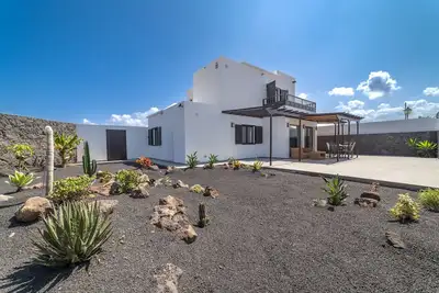 Image de Casa Oasis Del Sol, private villa in Playa Blanca