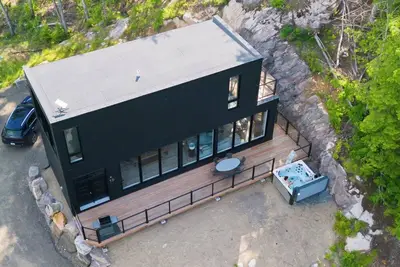 Image de Le Cliff Cabin | Modern Sweden