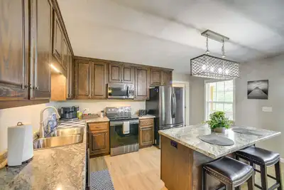 Image de Lake Guntersville Vacation Rental w/ Fire Pit