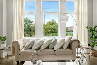 Image de Villa de Bonita Near Downtown Chicago