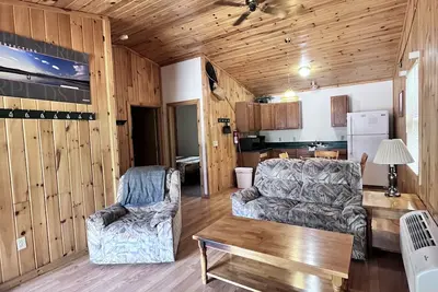 Image de Two Bedroom Cabin in the Heart of Manistee Forest #2