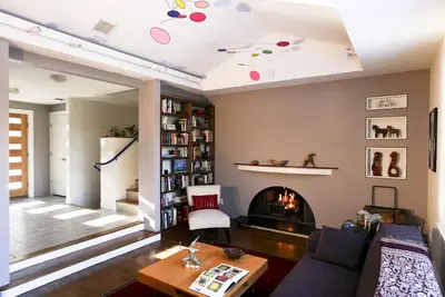 Image de Architect's house in beautiful neighborhood 1/2 hour from Boston